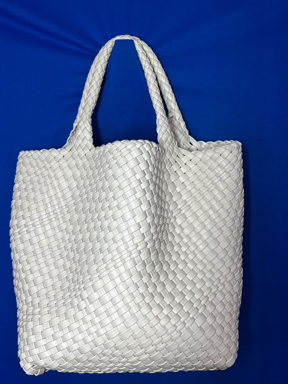 Like New |•Cute Summer Latice Bucket Bag w/ Matching Pocket Bag 11x7•|
